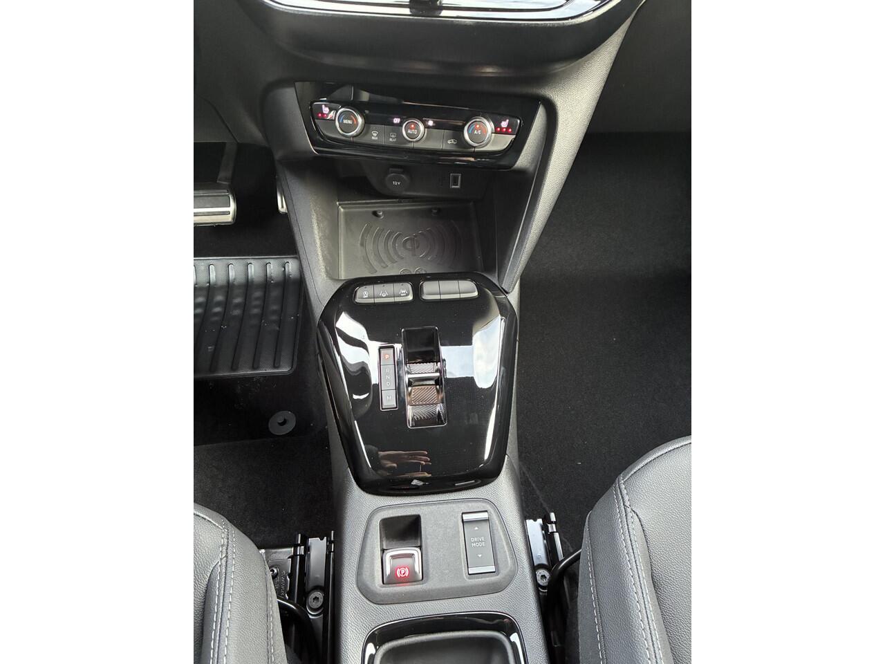 Opel CORSA 1.2 Turbo Hybrid GS-Line Automaat | Airconditioning | Navigatie | Camera | Parkpilot | Stoel & Stuurverwarming | LM-Velgen | Massagestoel | Alcantara bekleding | LED Verlichting