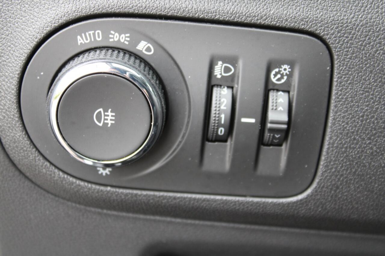 Opel Crossland 1.2 T. Elegance Automaat Stoel/Stuur verwarming