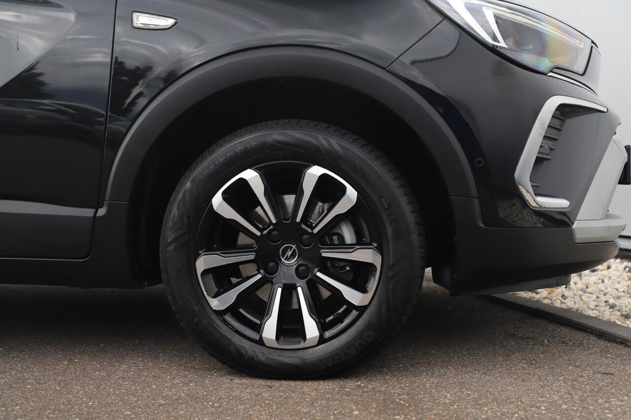 Opel Crossland 1.2 Turbo GS Line 131PK Automaat NIEUW MODEL Winter Pakket Navigatie Achteruitrijcamera Climate Cruise Control 16 inch Parkeersensoren
