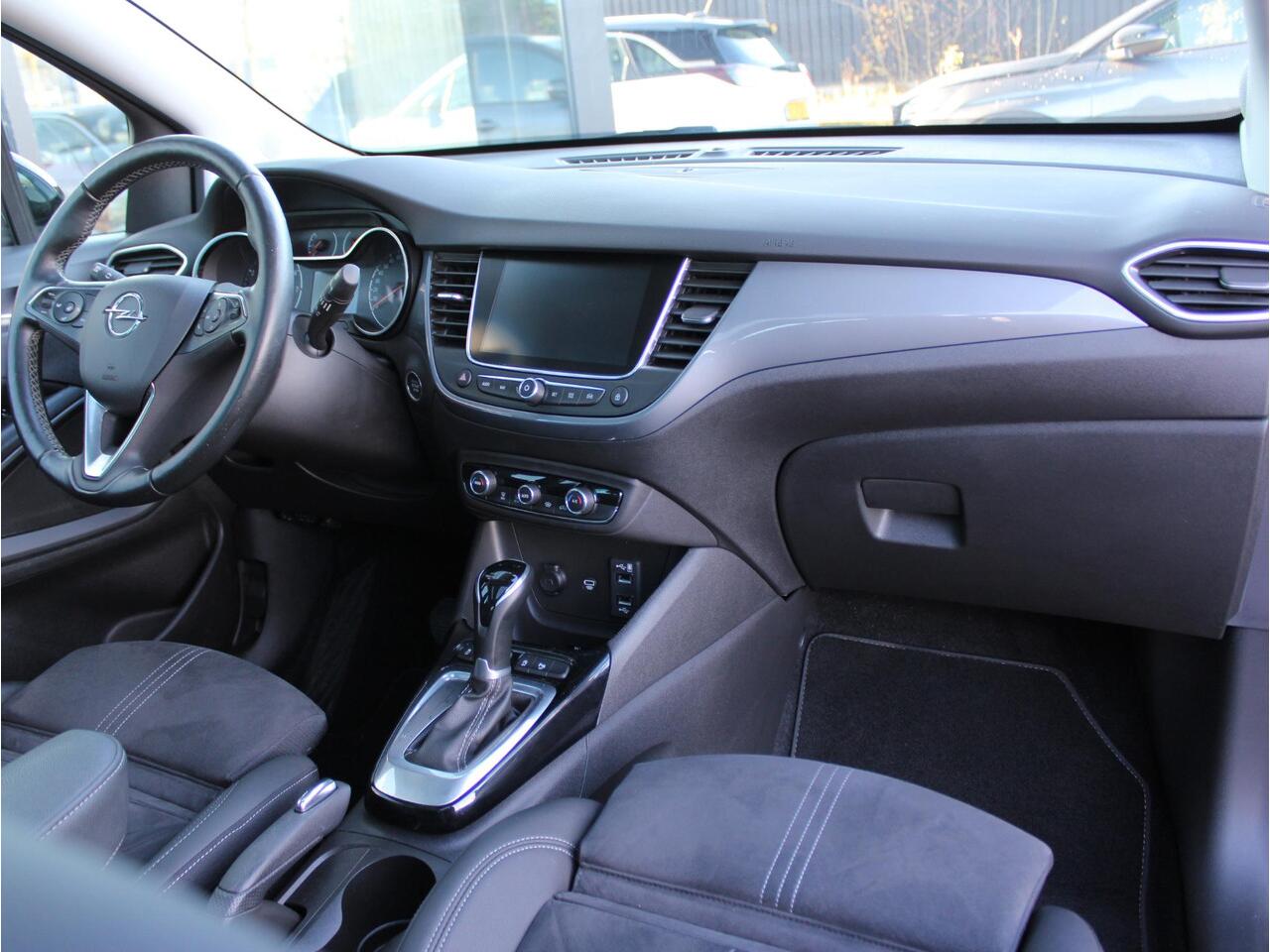 Opel Crossland 1.2 Turbo Ultimate Automaat | Navi / Panoramadak / Camera