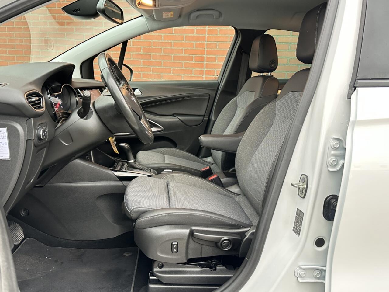 Opel Crossland 1.2 Turbo Elegance 130PK Automaat Winterpack Comforstoelen Carpl