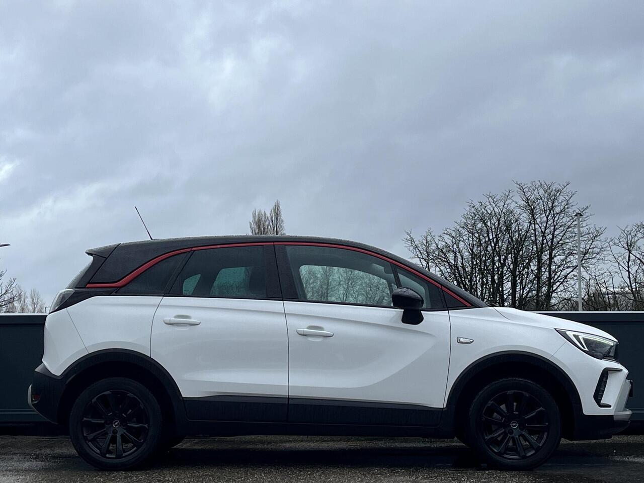 Opel Crossland GS 1.2 Turbo 110pk | AGR-STOEL | 180° CAMERA | NAVI | TWO-TONE | PARKEERSENSOREN | ISOFIX |