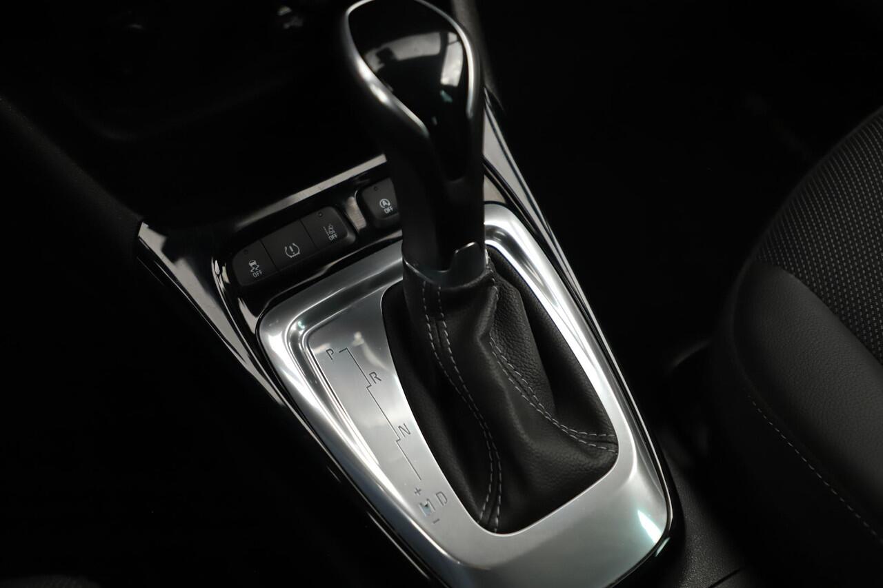 Opel Crossland 1.2 Turbo GS Line 131PK Automaat NIEUW MODEL Winter Pakket Navigatie Achteruitrijcamera Climate Cruise Control 16 inch Parkeersensoren