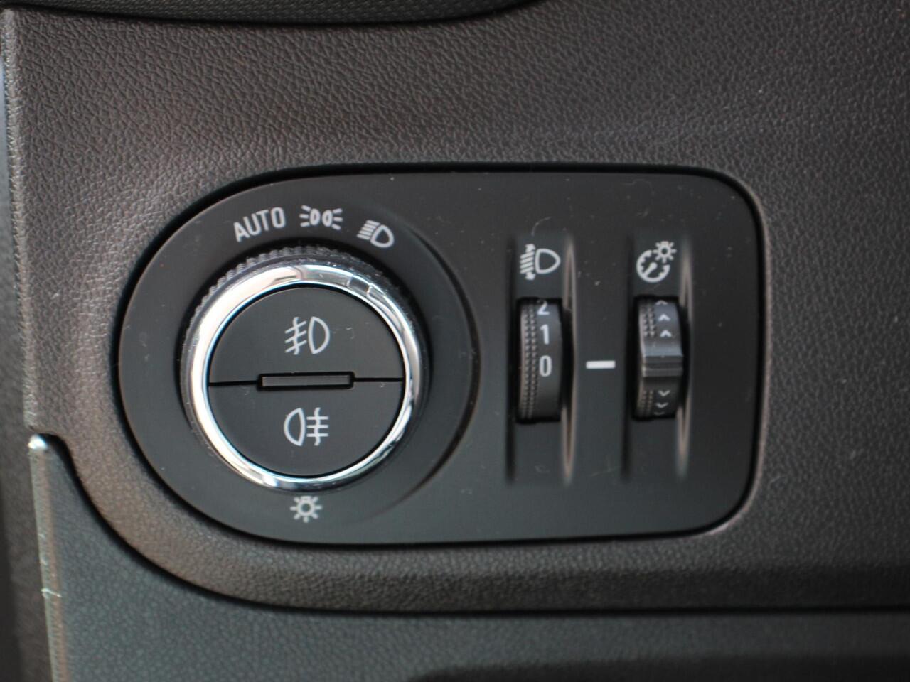 Opel Crossland 1.2 Turbo Innovation | Climate Control | Apple Carplay / Android auto | Lichtmetalen Velgen | Camera | Two Tone | Marge auto