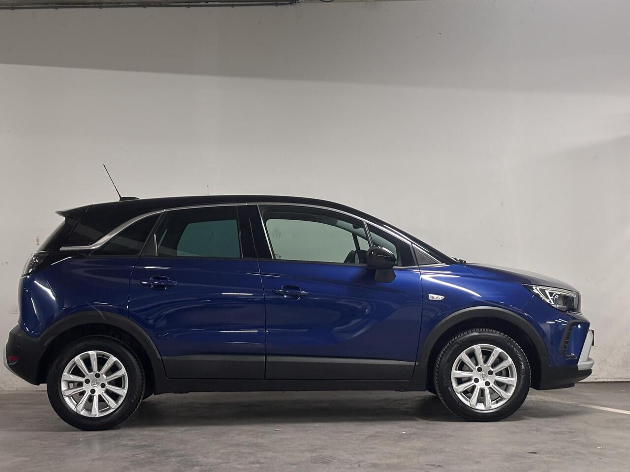 Opel Crossland Elegance 1.2 Turbo 110pk | ALL SEASON BANDEN | AGR-STOEL | TWO-TONE! | STOEL + STUURVERWARMING | NAVI |180° CAMERA | DODEHOEKBEWAKING | ISOFIX |