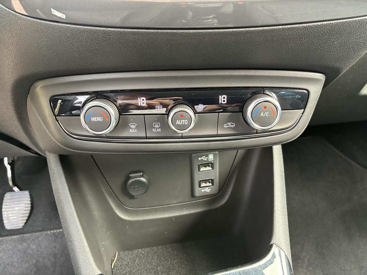 Opel Crossland 1.2 Turbo Elegance | Climate control | Navigatie | Camera | Elektrisch Pakket | Parkpilot | Trekhaak | LM-Velgen