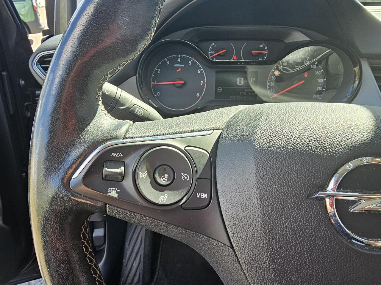 Opel Crossland 1.2 Turbo Elegance