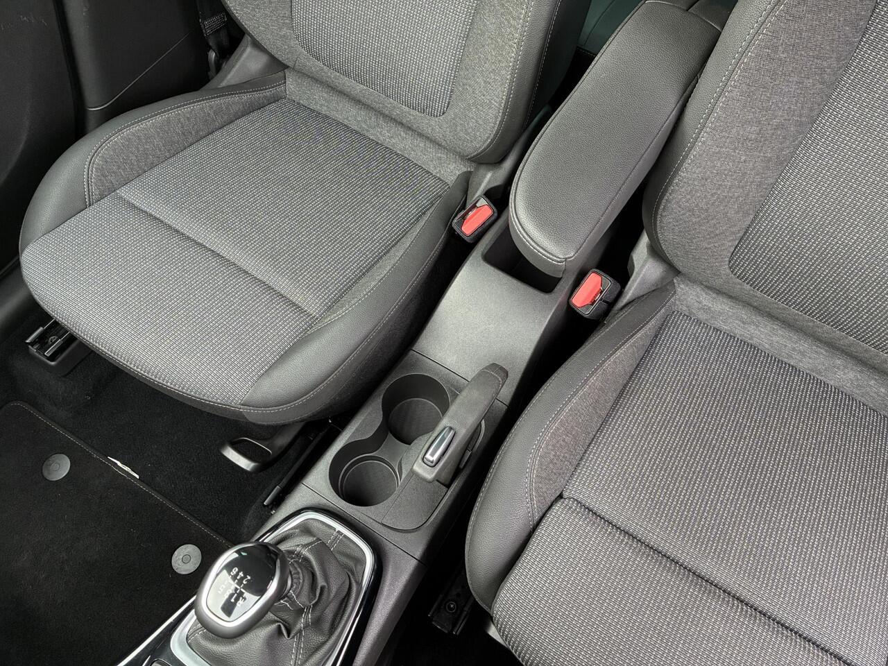 Opel Crossland 1.2 Turbo Elegance | Climate control | Navigatie | Camera | Parkpilot | Cruise control | Trekhaak | LM-Velgen | Elektrisch Pakket