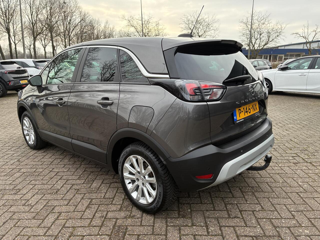 Opel Crossland 1.2 Turbo Elegance | Climate control | Navigatie | Camera | Parkpilot | Cruise control | Trekhaak | LM-Velgen | Elektrisch Pakket