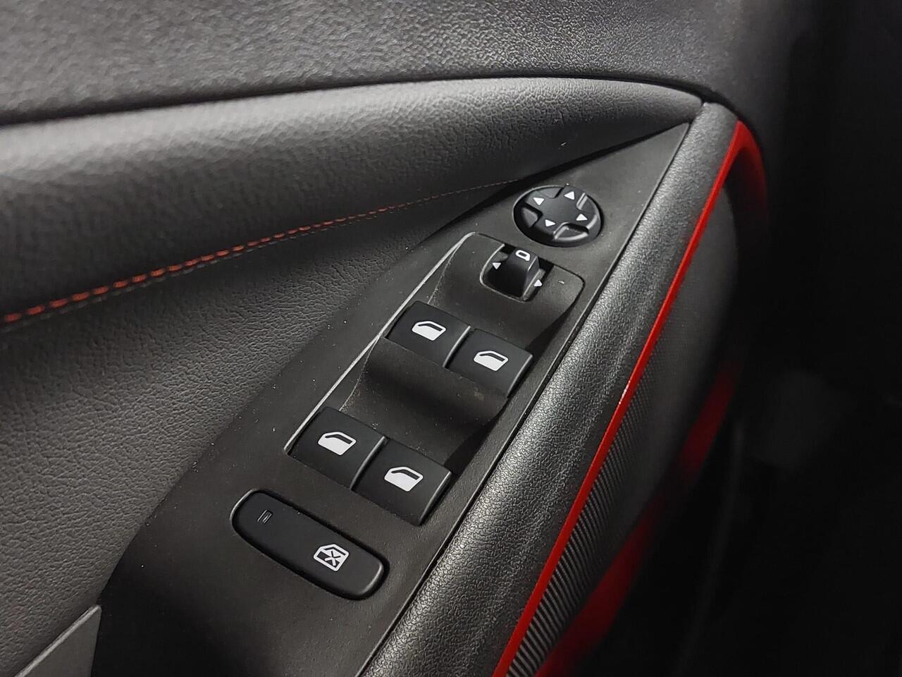 Opel Crossland 1.2 130 PK Turbo Automaat GS-Line | | Apple Carplay/Android Auto | LED Verlichting | 17"Lmv | Achteruitrijcamera | Electronic Climate Control ( Vestiging - Vianen )