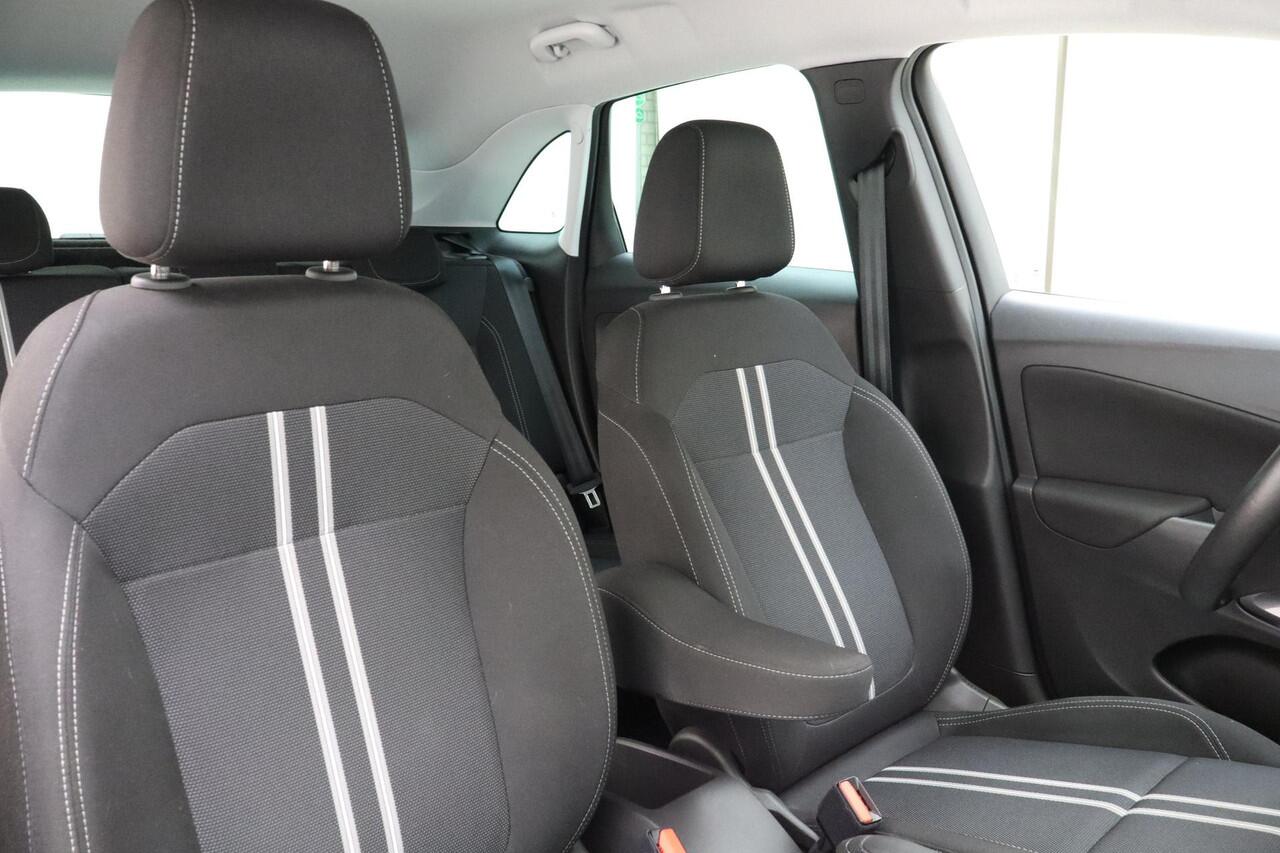 Opel Crossland 1.2 Turbo 130pk Automaat Elegance | Navigatie via App | Bluetooth | Climate control | Cruise control | Extra getinte ramen | LED verlichting | Lichtmetalen velgen