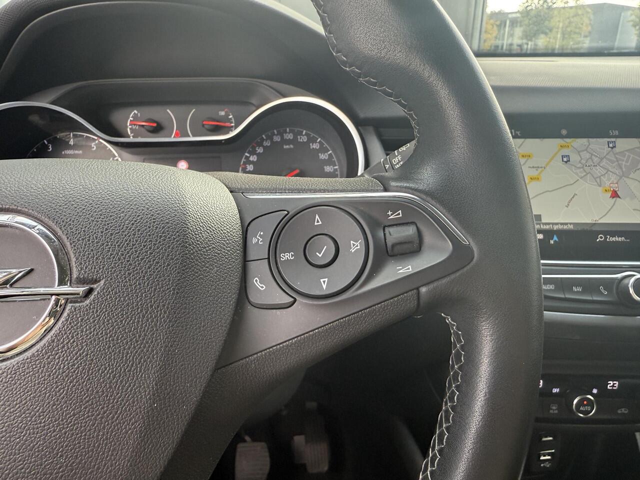 Opel Crossland 1.2 Turbo Ultimate / Comfortstoelen voor AGR / Alcantara / 17" Lichmetalen velgen / Navigatie / Apple Carplay - Android auto / Achteruitrijcamera /