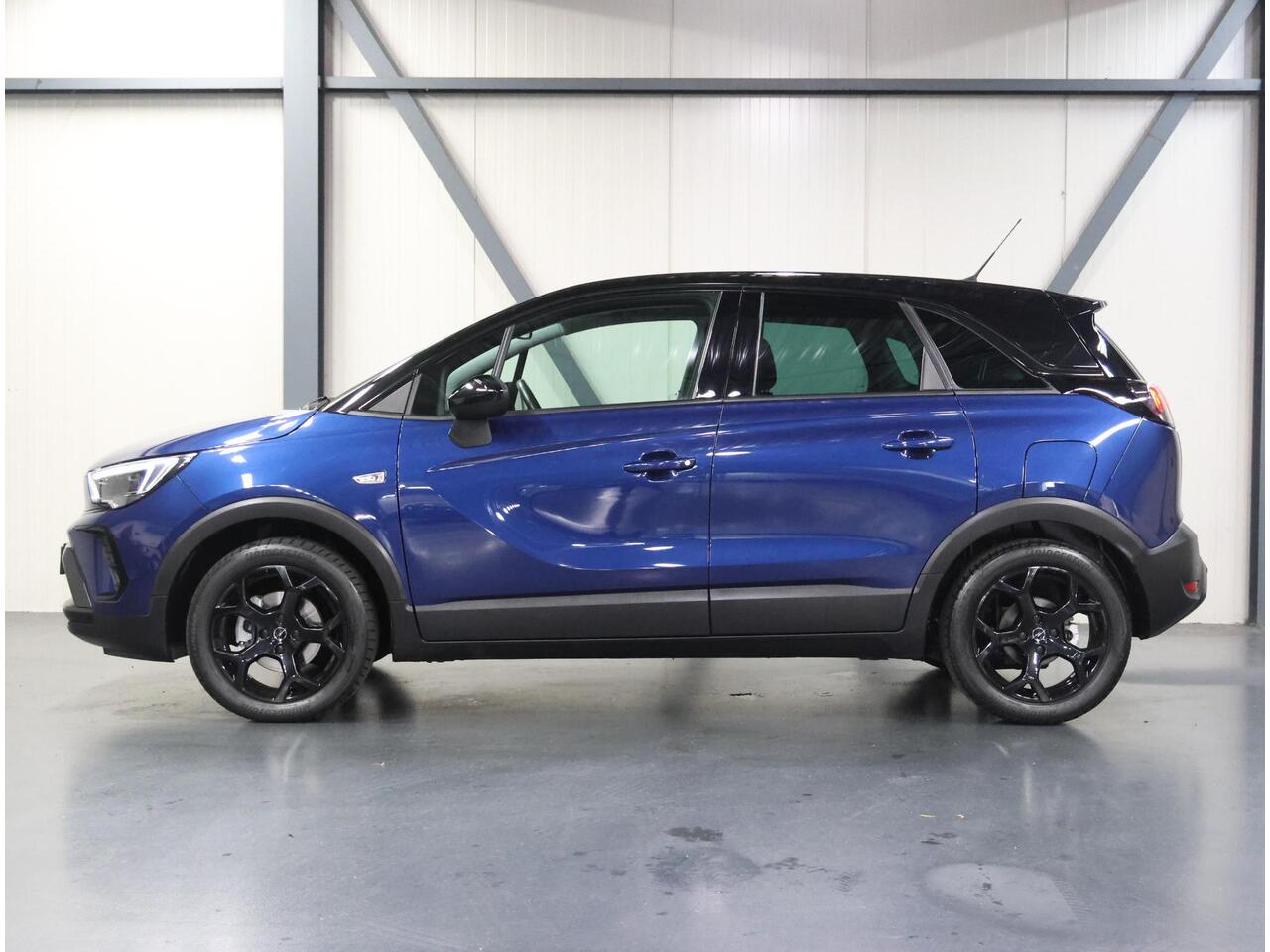 Opel Crossland 1.2 130PK Turbo Level 4 | Trekhaak | Parkeersensoren | AGR Bestuurdersstoel | Armsteun | Navigatie | Cruise Control | Climate Control | AppleCarPlay/AndroidAuto | Two-Tone | LED | Privacy Glass | Isofix |