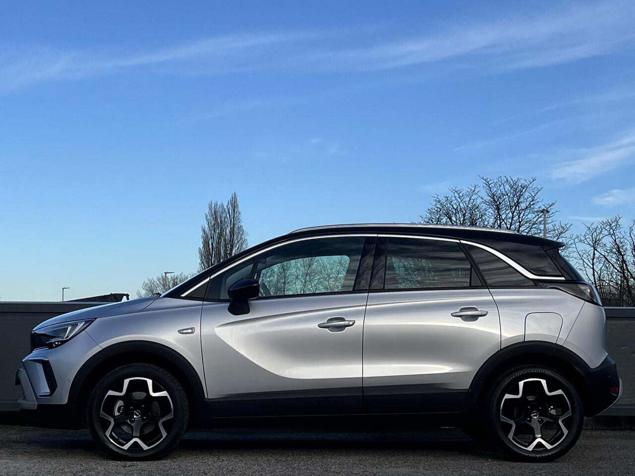 Opel Crossland Ultimate 1.2 Turbo 110pk | 180° CAMERA+SENSOREN | ALCANTARA/LEDER | AGR-STOELEN | NAVI | DAB+ | ISOFIX | FULL LED | LAGE KM | TWO-TONE | KEYLESS |