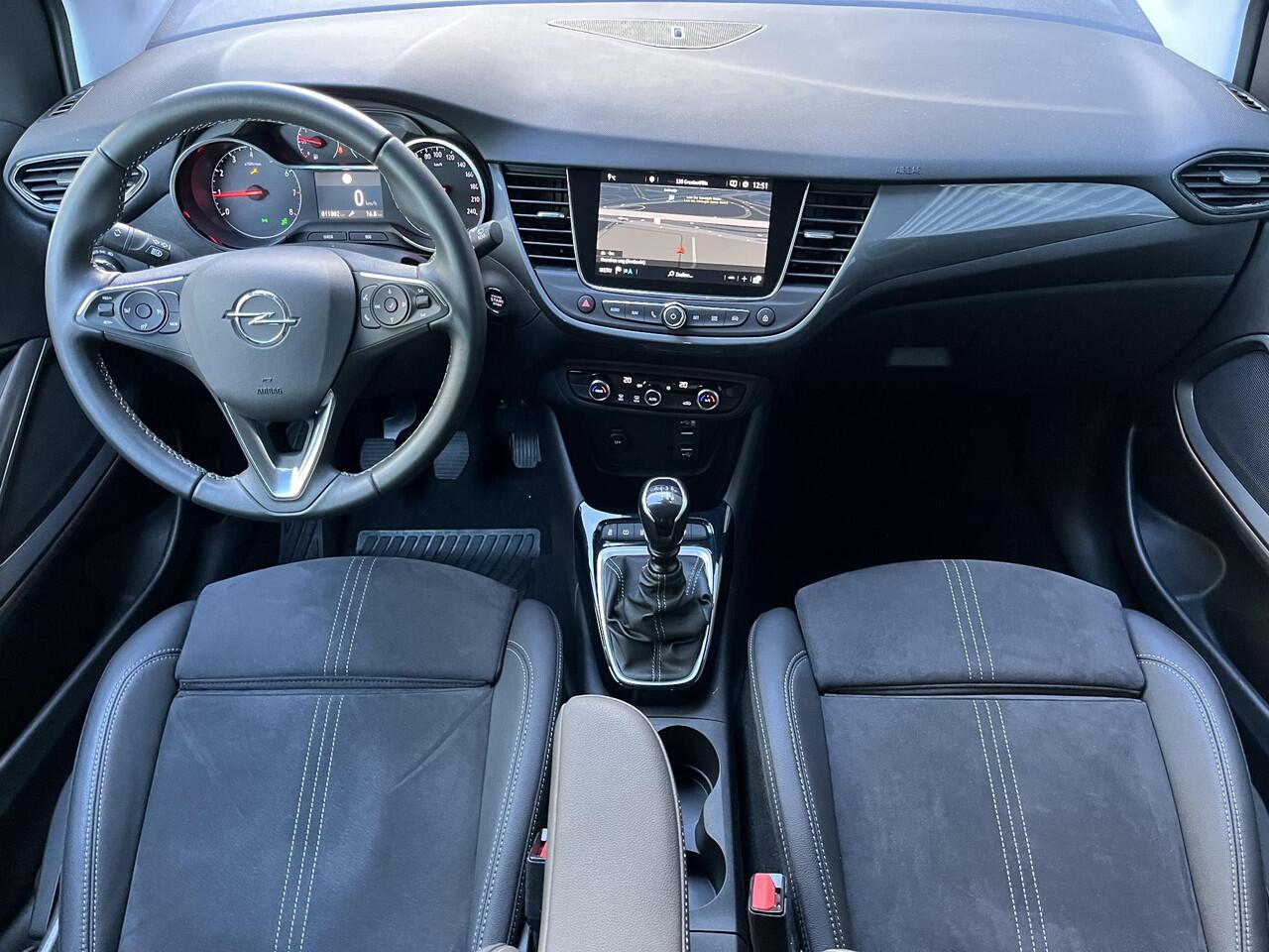 Opel Crossland Ultimate 1.2 Turbo 110pk | 180° CAMERA+SENSOREN | ALCANTARA/LEDER | AGR-STOELEN | NAVI | DAB+ | ISOFIX | FULL LED | LAGE KM | TWO-TONE | KEYLESS |
