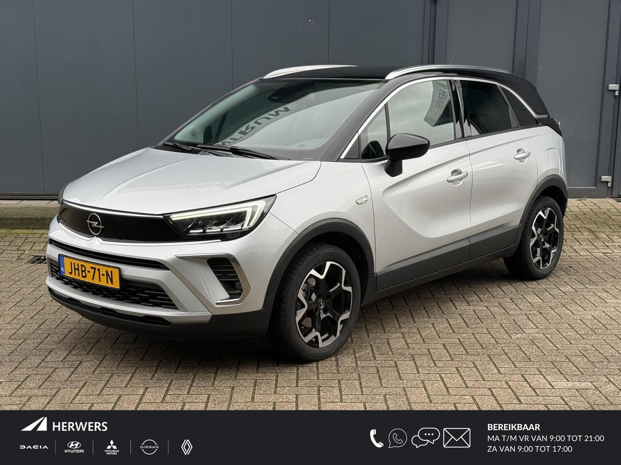 Opel Crossland 1.2 Turbo Ultimate / AGR Comfortstoelen / Navigatie / Half Leder/Alcantara Bekleding / LED Verlichting / 360 Graden Camera / Dual Zone Climate Control / Cruise Control / Apple CarPlay/Android Auto / Dode hoek /