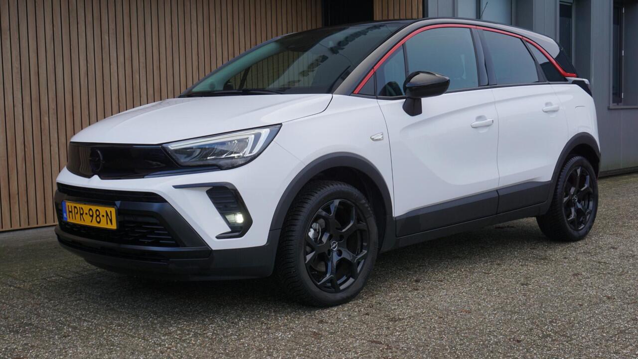 Opel Crossland 1.2 110pk Turbo GS-Line *Black Optik* Sportstoelen H-Leder 17inch LM Clima Cruise Control A-Camera 12352km!