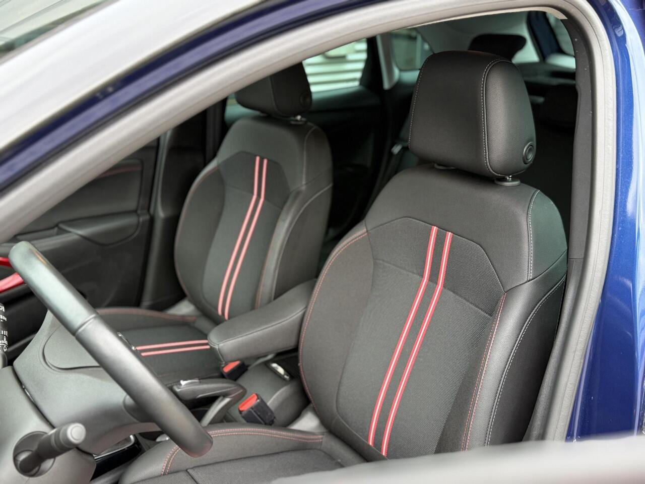 Opel Crossland 1.2 Turbo GS l Navigatie l Stoelverwarming l Carplay PDC