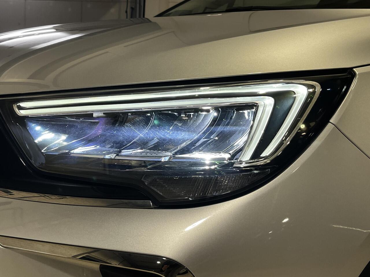 Opel Crossland Ultimate 1.2 Turbo 110pk | 180° CAMERA+SENSOREN | ALCANTARA/LEDER | AGR-STOELEN | NAVI | DAB+ | ISOFIX | FULL LED | LAGE KM | TWO-TONE | KEYLESS |