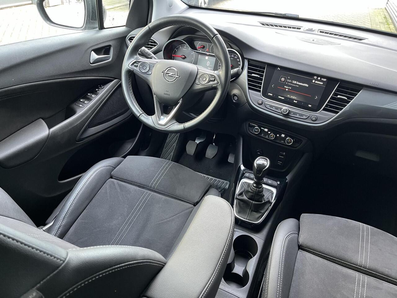 Opel Crossland Ultimate 1.2 Turbo 110pk | 180° CAMERA+SENSOREN | ALCANTARA/LEDER | AGR-STOELEN | NAVI | DAB+ | ISOFIX | FULL LED | LAGE KM | TWO-TONE | KEYLESS |
