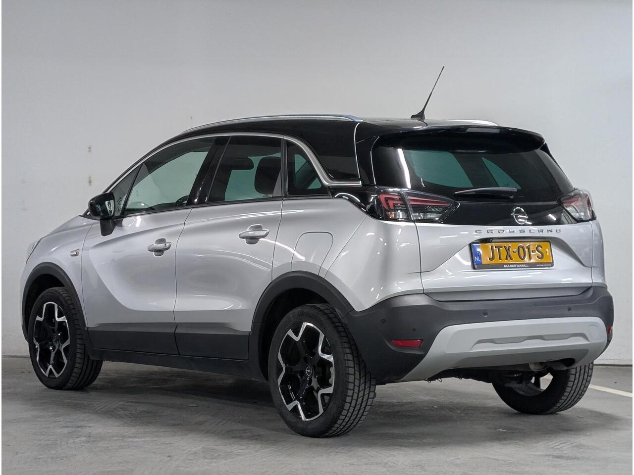 Opel Crossland Ultimate 1.2 Turbo 110pk | 180° CAMERA+SENSOREN | ALCANTARA/LEDER | AGR-STOELEN | NAVI | DAB+ | ISOFIX | FULL LED | LAGE KM | TWO-TONE | KEYLESS |