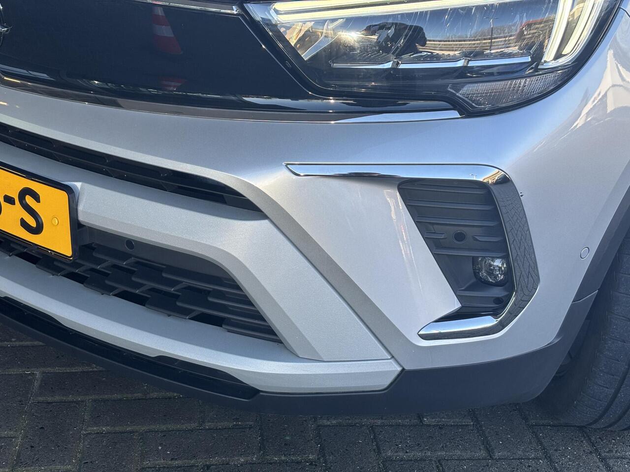 Opel Crossland Ultimate 1.2 Turbo 110pk | 180° CAMERA+SENSOREN | ALCANTARA/LEDER | AGR-STOELEN | NAVI | DAB+ | ISOFIX | FULL LED | LAGE KM | TWO-TONE | KEYLESS |