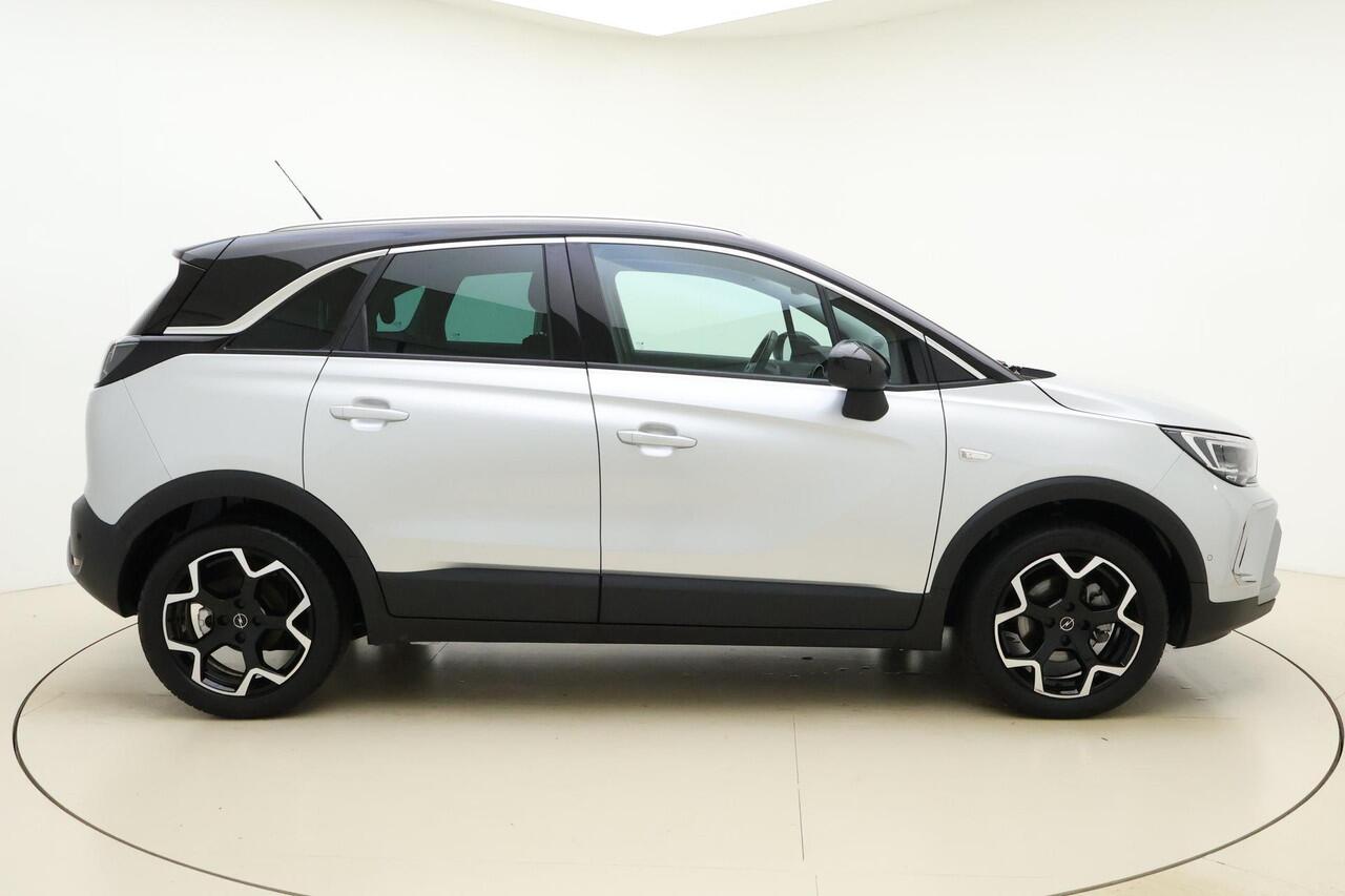 Opel Crossland 1.2 Turbo Level 4 Ultimate | Navigatie | Alcantara bekleding | Camera | Keyless | Lichtmetalen velgen BI-Tone | Zwart dak | DAB Radio | Climate control