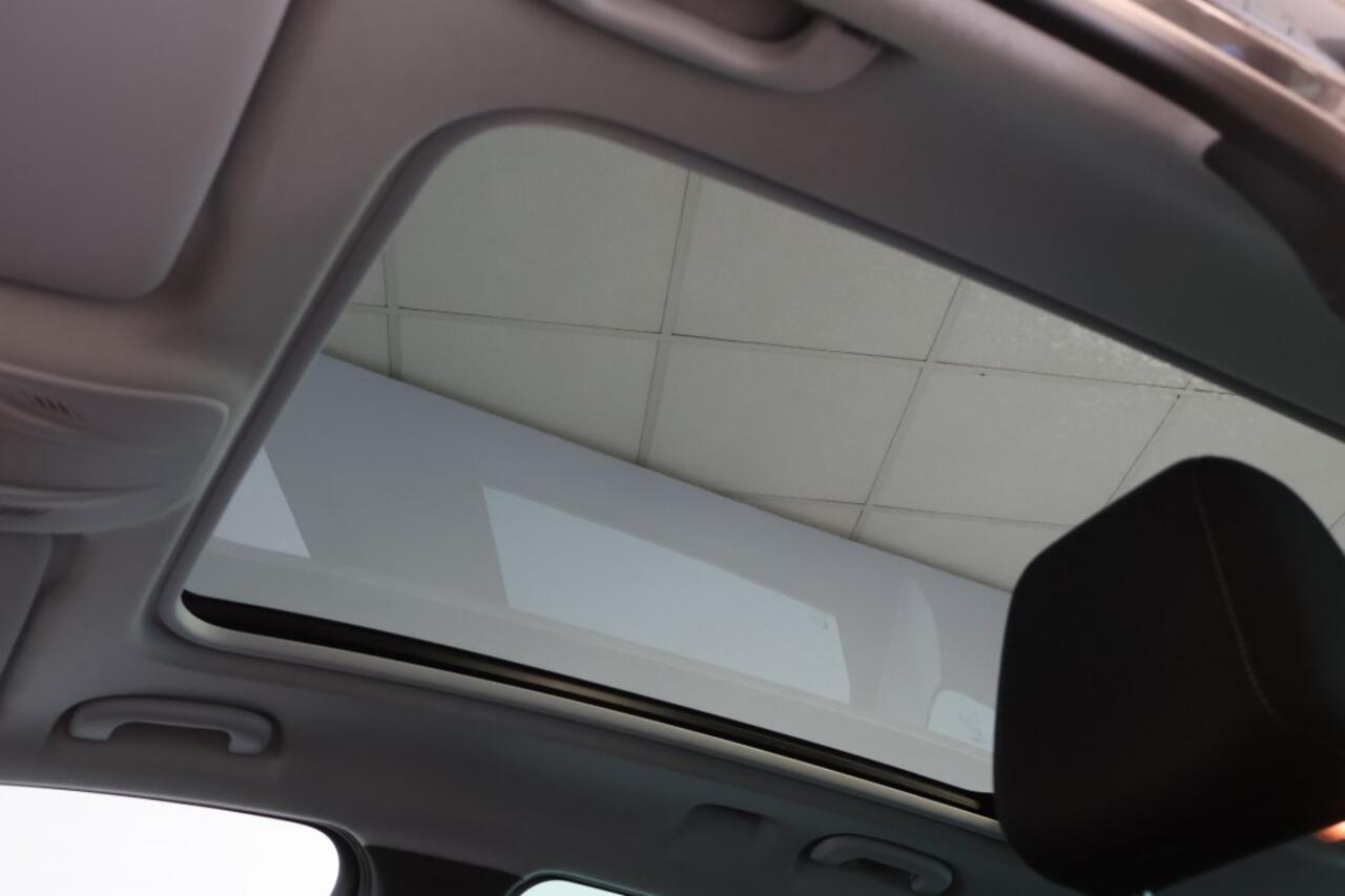 Opel Crossland 1.2 Turbo Elegance - Glazen Dak - Parkeercamera