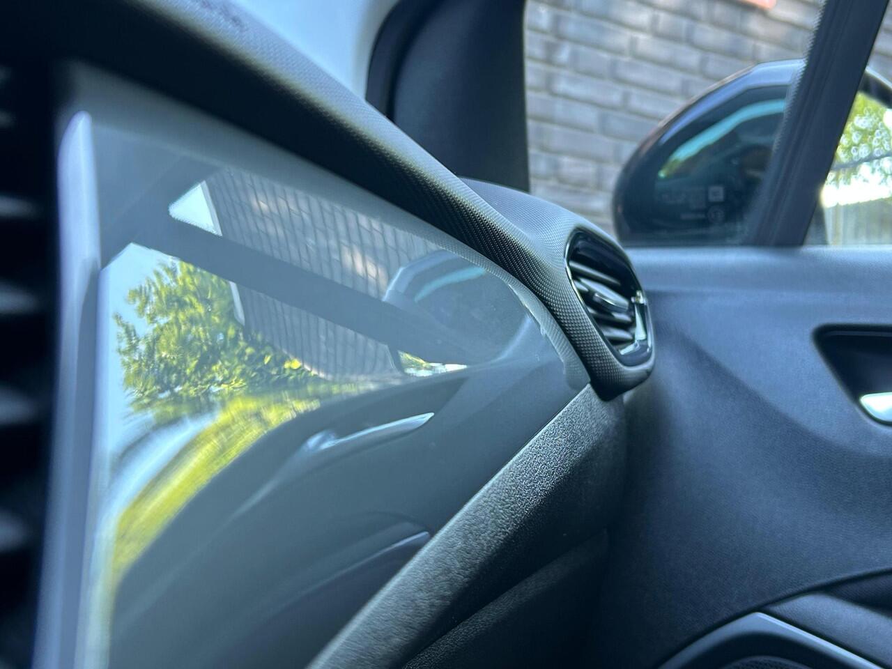 Opel Crossland 1.2 Turbo Elegance Automaat l Panoramadak l Camera l Navigatie l Carplay