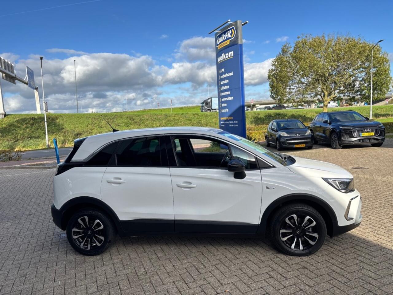 Opel Crossland 1.2 TURBO LEVEL 3 AUTOMAAT AIRCO NAVI PDC-CAMERA.