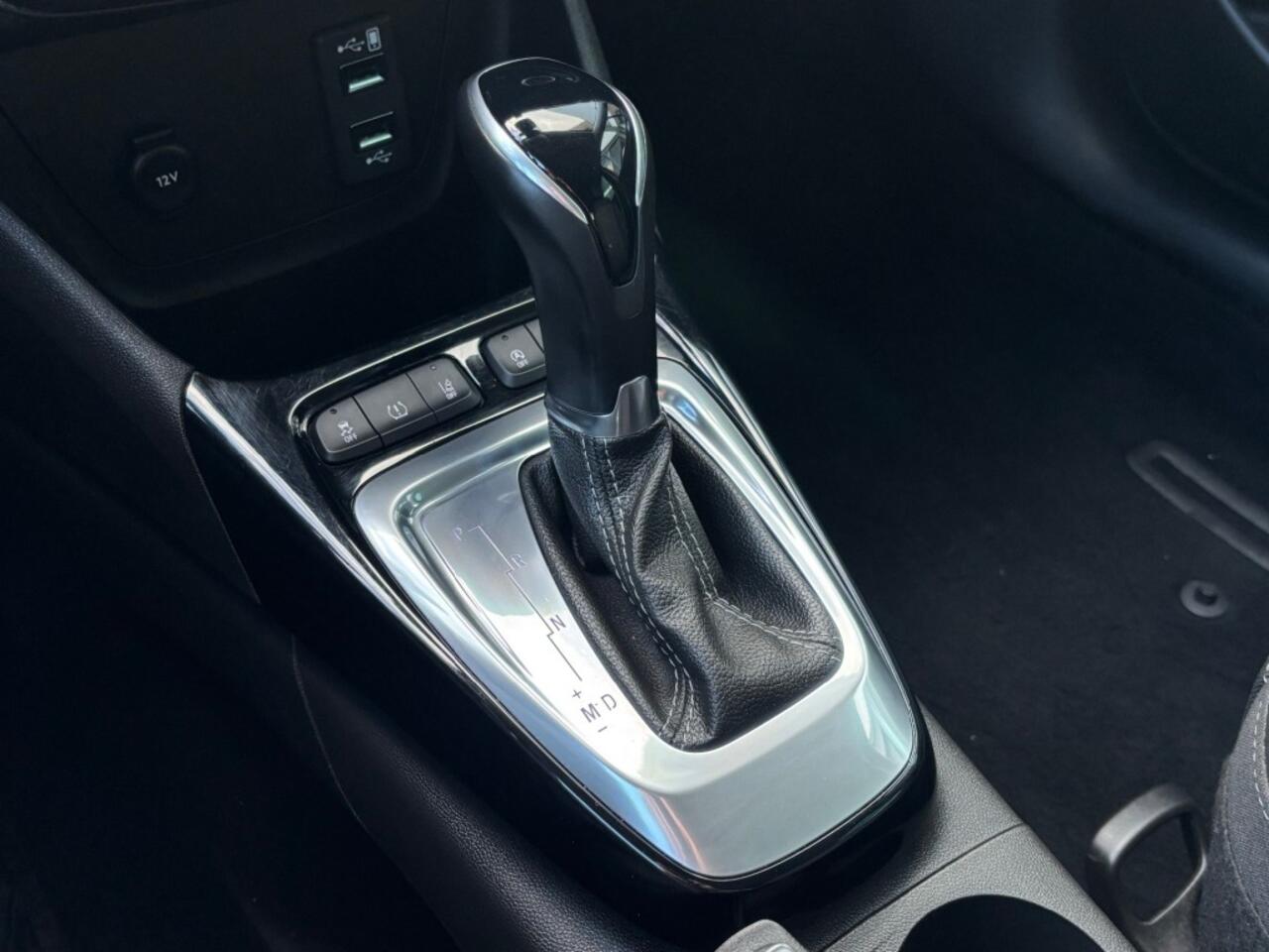 Opel Crossland 1.2 TURBO LEVEL 3 AUTOMAAT AIRCO NAVI PDC-CAMERA.