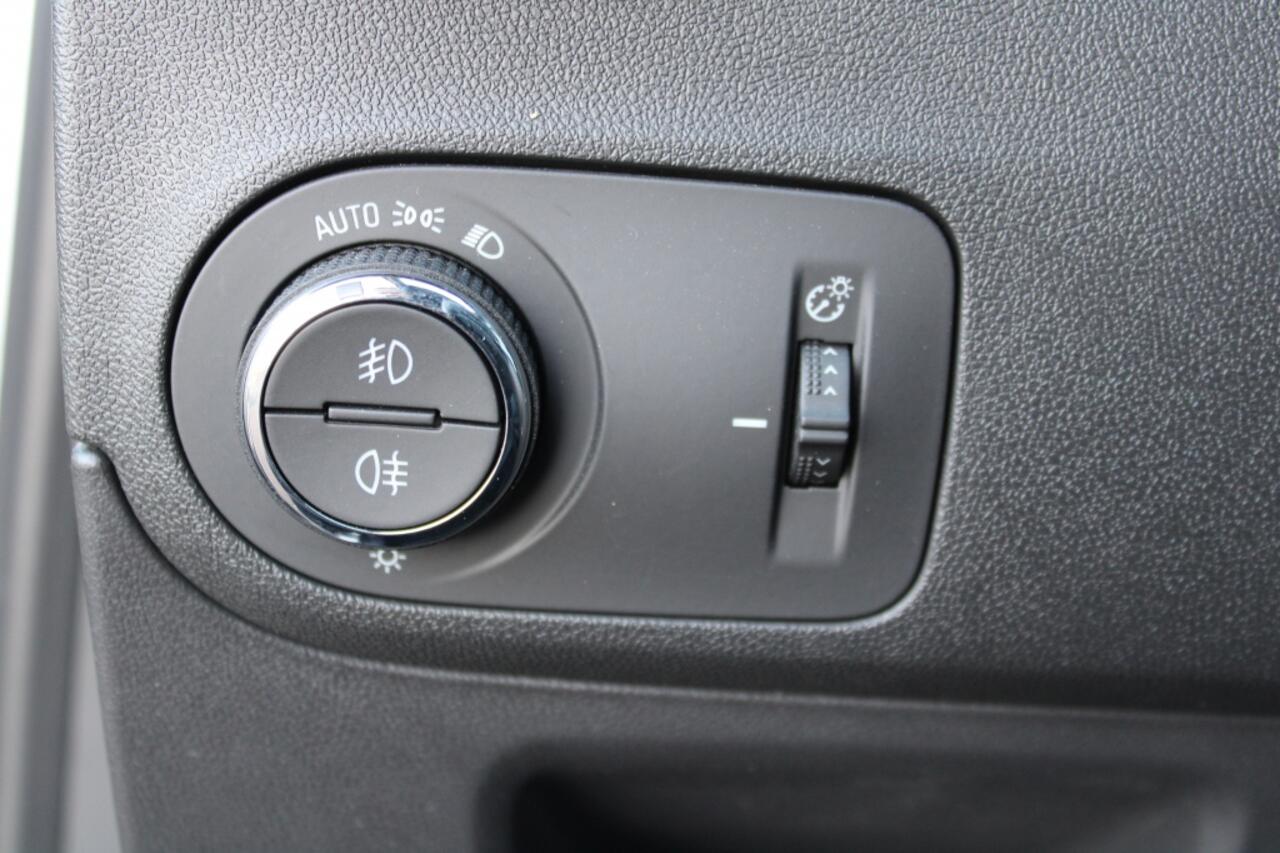 Opel Crossland 1.2 T. Edition Stoel verw. Navigatie, Airco