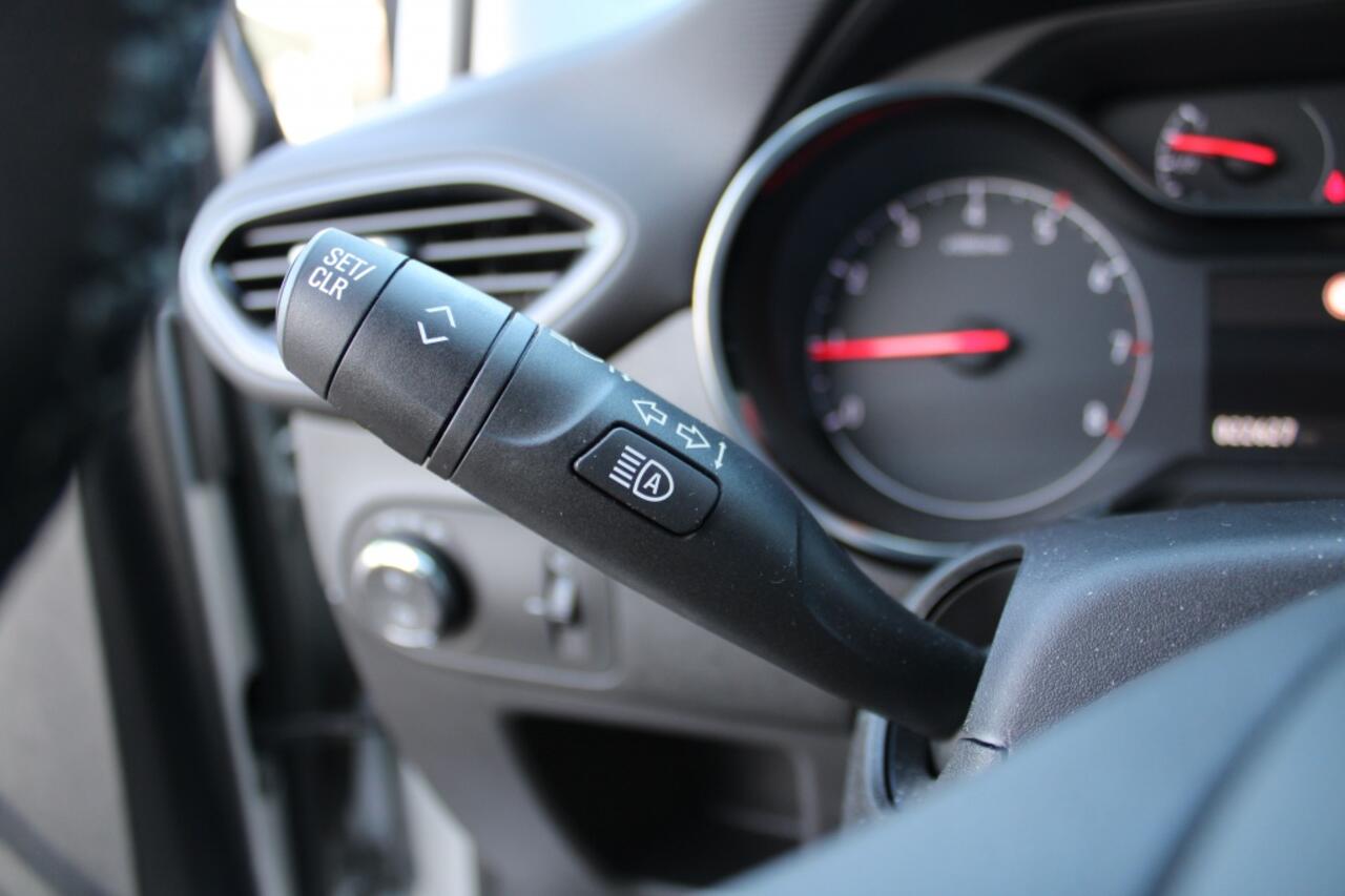 Opel Crossland 1.2 T. Edition Stoel verw. Navigatie, Airco