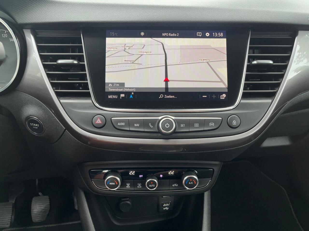 Opel Crossland X 1.2 INNOVATION / NAVI / CARPLAY / DAB / CRUISE CTR. / TREKHAAK