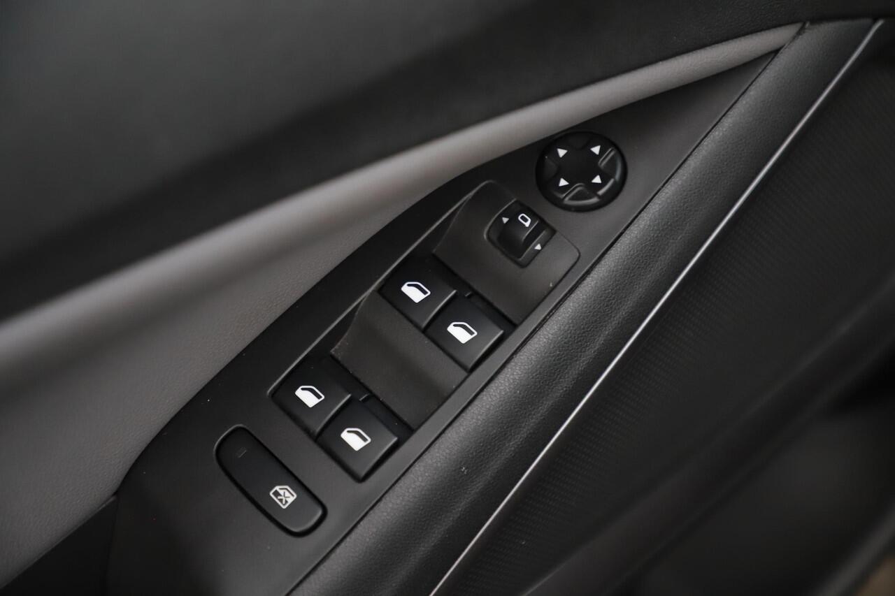 Opel Crossland X 1.2 Innovation NIEUWE DB RIEM! Carplay Android Navigatie Climate Cruise Control Rijstrooksensor