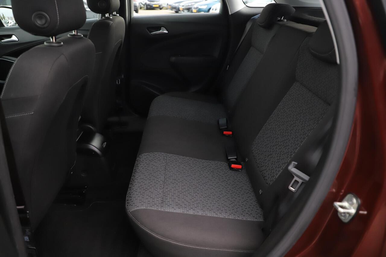 Opel Crossland X 1.2 Turbo Innovation 16 inch LMV Navigatie Carplay Android Airco Cruise Control Parkeersensor Rijstrooksensor
