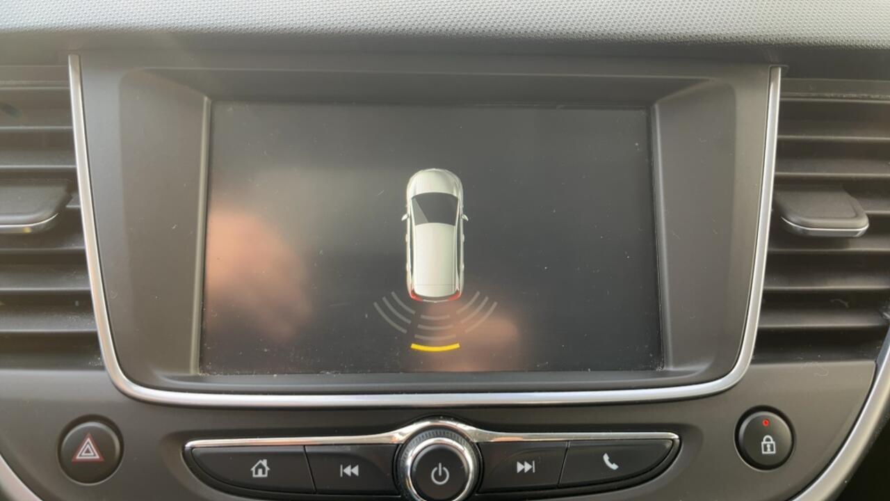 Opel Crossland X 1.2 Online Edition