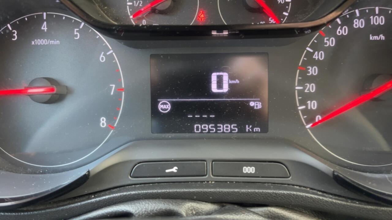 Opel Crossland X 1.2 Online Edition