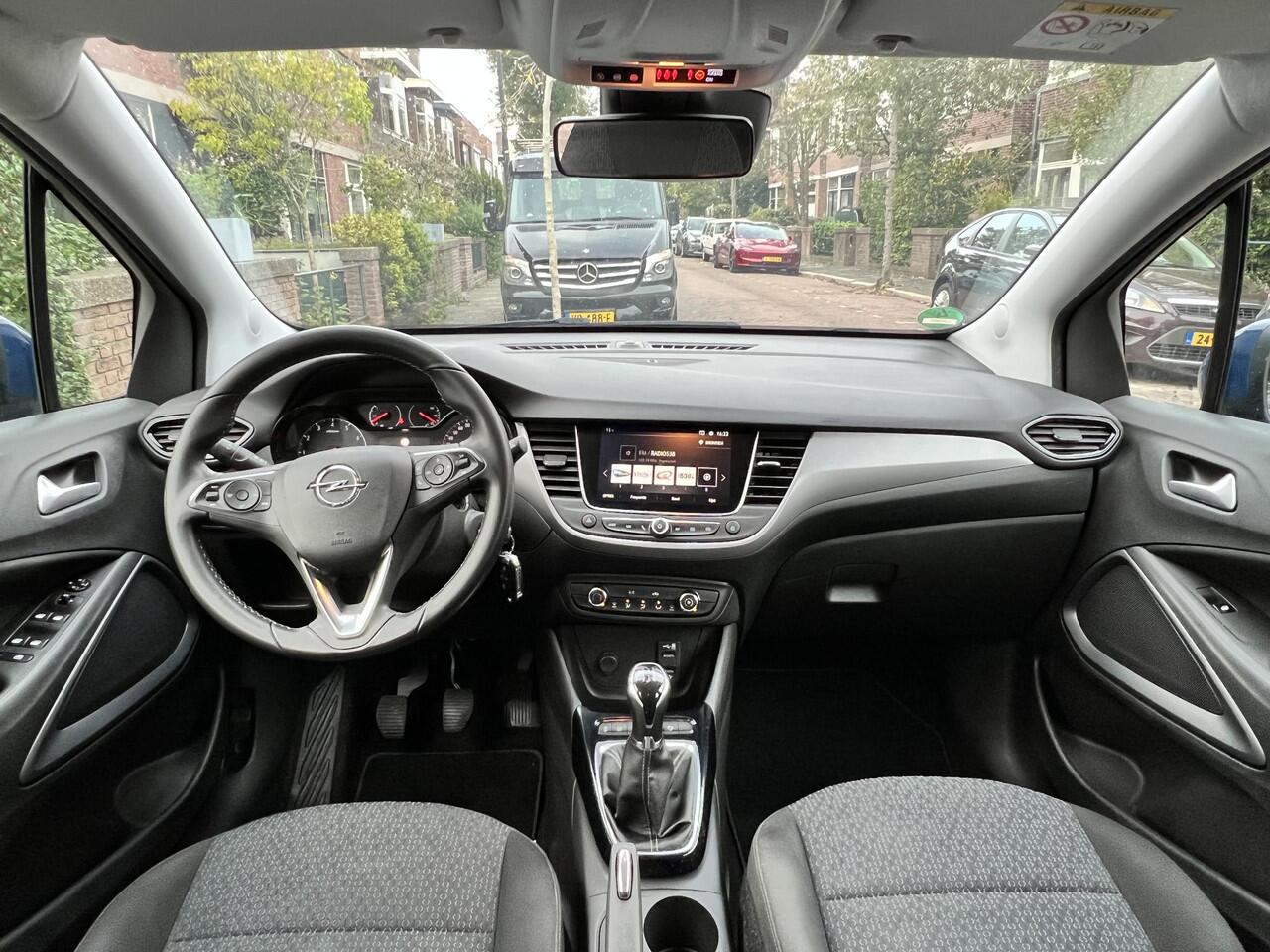 Opel Crossland X 1.2 Online Edition