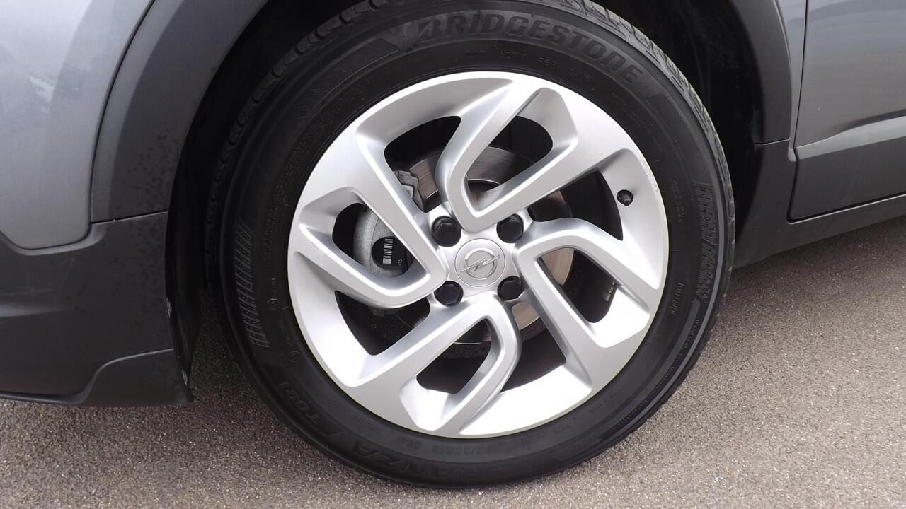 Opel Crossland X 1.2 Innovation Navigatie, Apple Carplay/Android auto, Hoge instap, Parkeersensoren