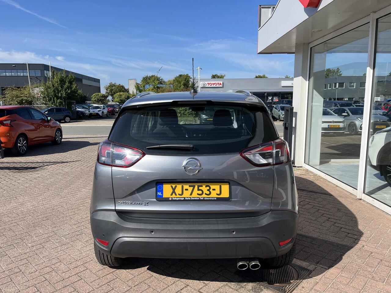 Opel Crossland X 1.2 Innovation Navigatie, Apple Carplay/Android auto, Hoge instap, Parkeersensoren