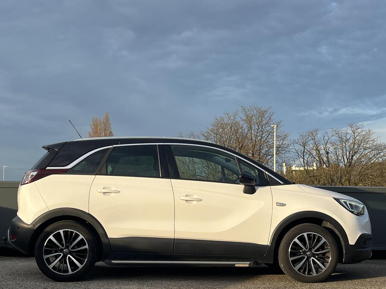 Opel Crossland X Innovation+ 1.2 Turbo 110pk EAT6 | PREMIUM AUDIO | PANO | AGR-STOELEN | WINTER PACK | SAFETY PACK | NAVI PRO |