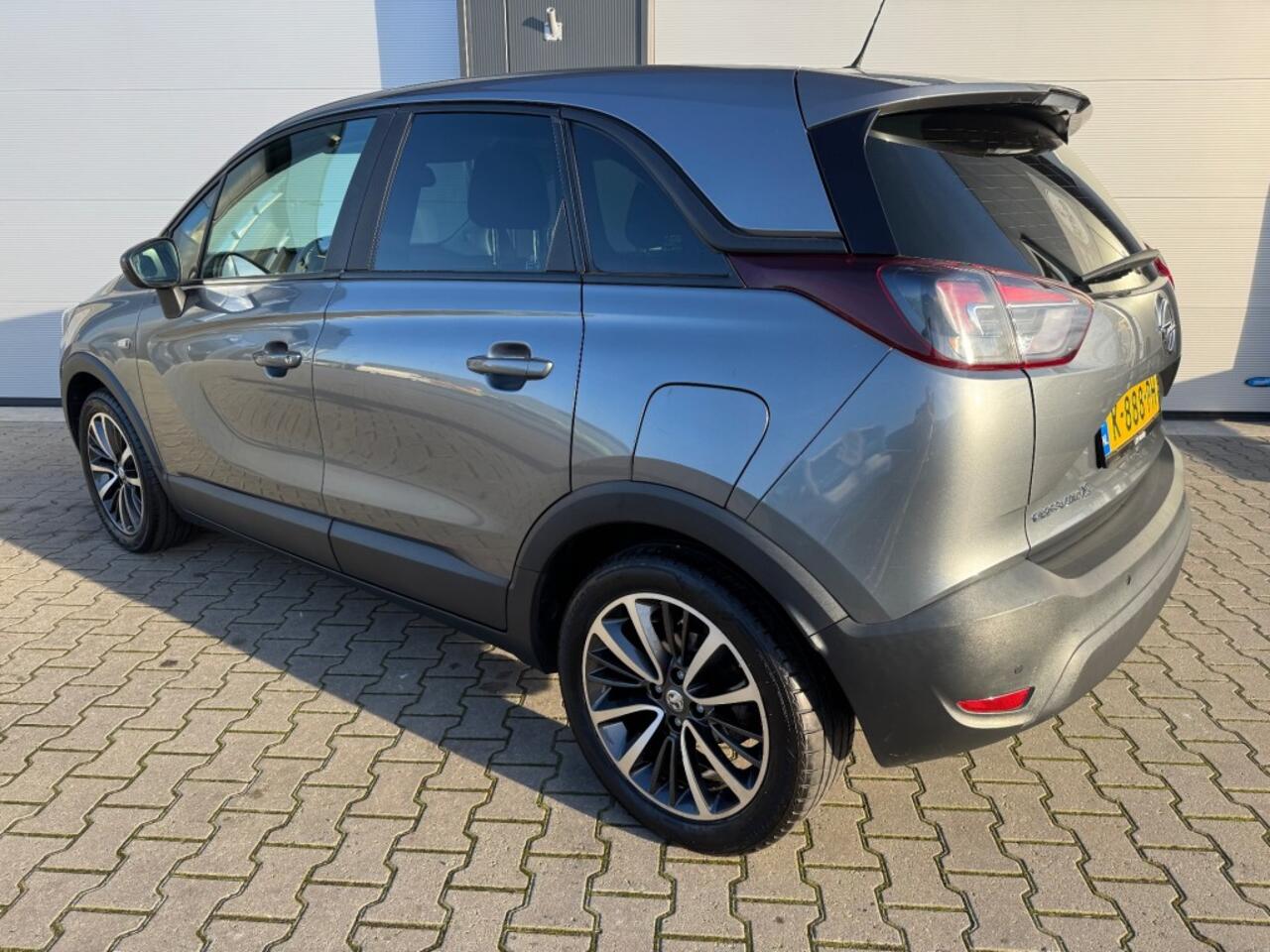 Opel Crossland X 1.2 120 JAAR EDITION / PDC voor en achter / Stuur en Stoelverwarming / APK t/m 31-03-2027 /