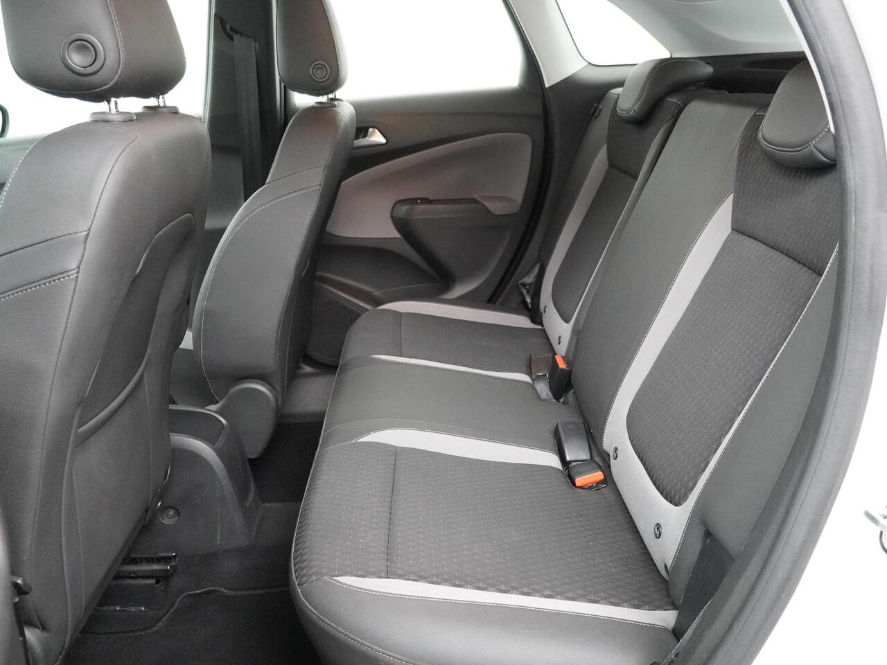 Opel Crossland X 1.2 Turbo Innovation - Navigatie - Climate Control - Apple Carplay/Android Auto - Trekhaak