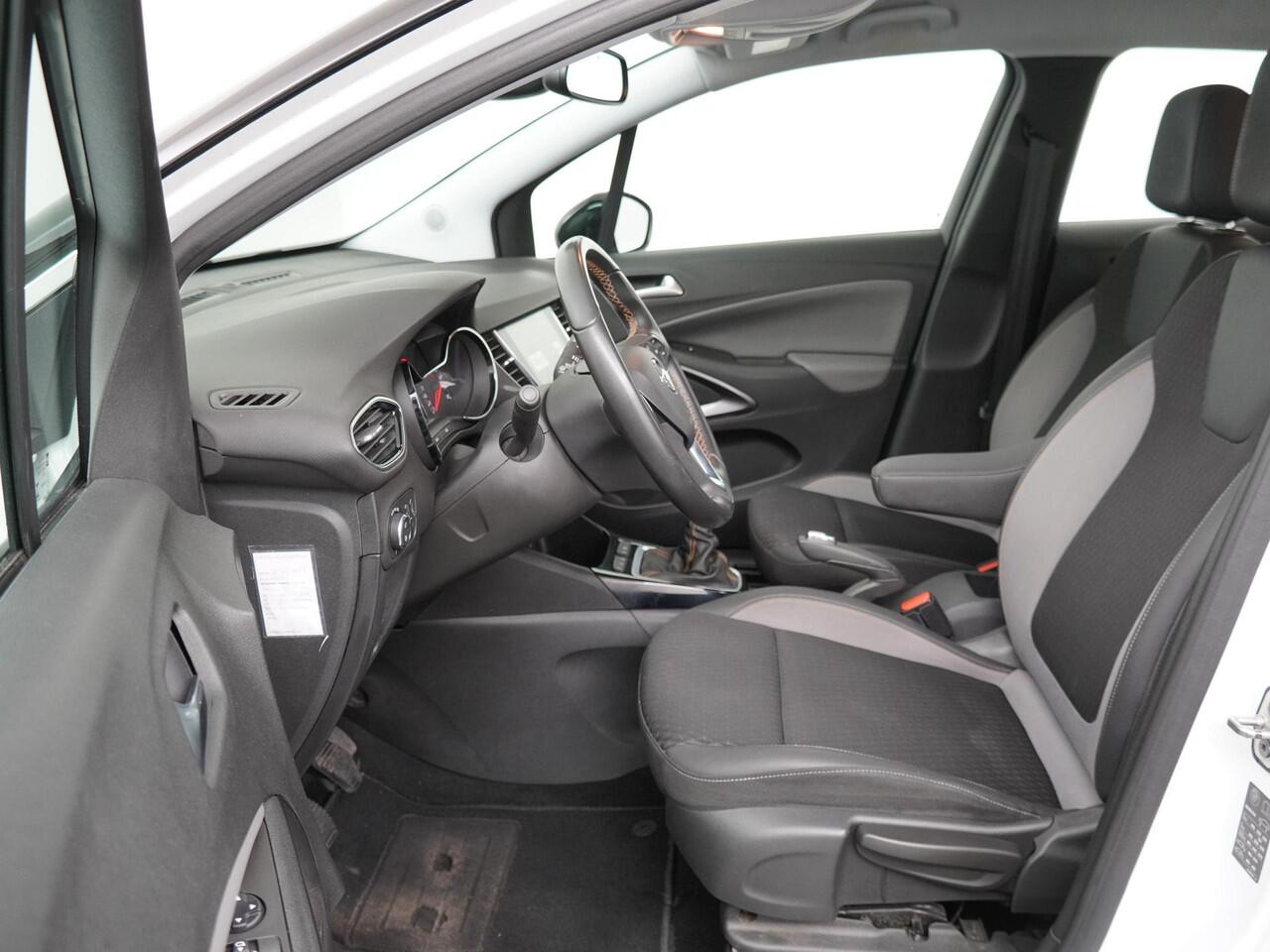 Opel Crossland X 1.2 Turbo Innovation - Navigatie - Climate Control - Apple Carplay/Android Auto - Trekhaak