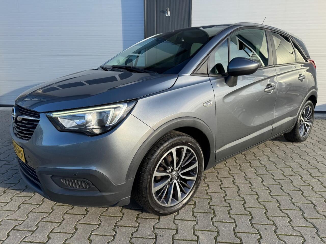Opel Crossland X 1.2 120 JAAR EDITION / PDC voor en achter / Stuur en Stoelverwarming / APK t/m 31-03-2027 /