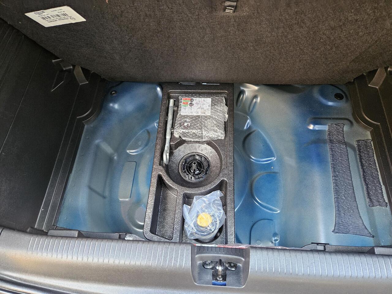 Opel Crossland X 1.2 Turbo Edition / Airco/ Navigatie/ Cruise/ Apple carplay/ LED/ PDC/ Winterpack