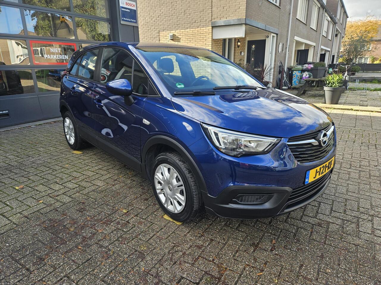 Opel Crossland X 1.2 Turbo Edition / Airco/ Navigatie/ Cruise/ Apple carplay/ LED/ PDC/ Winterpack