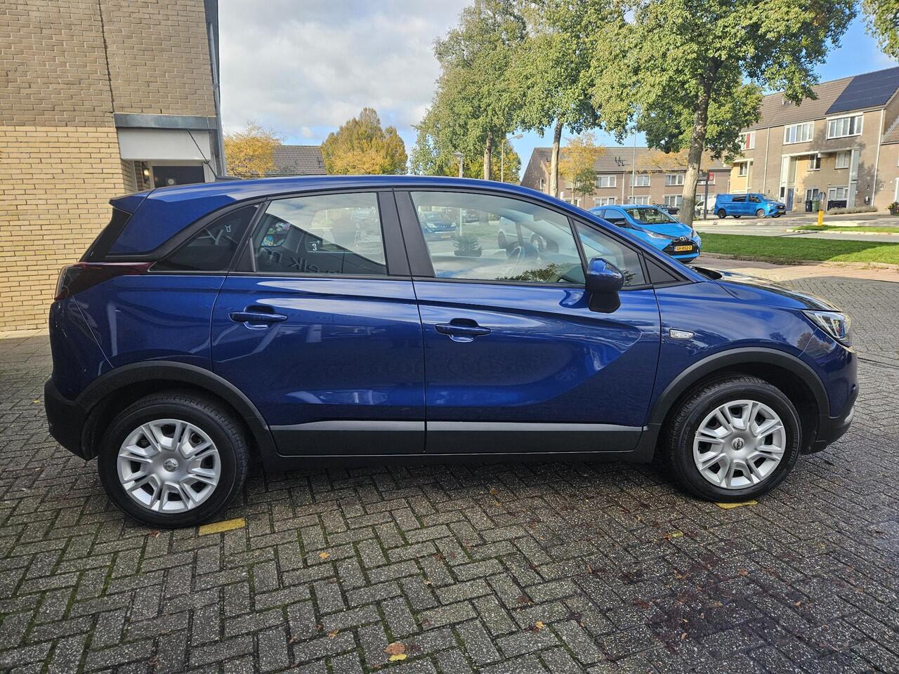 Opel Crossland X 1.2 Turbo Edition / Airco/ Navigatie/ Cruise/ Apple carplay/ LED/ PDC/ Winterpack