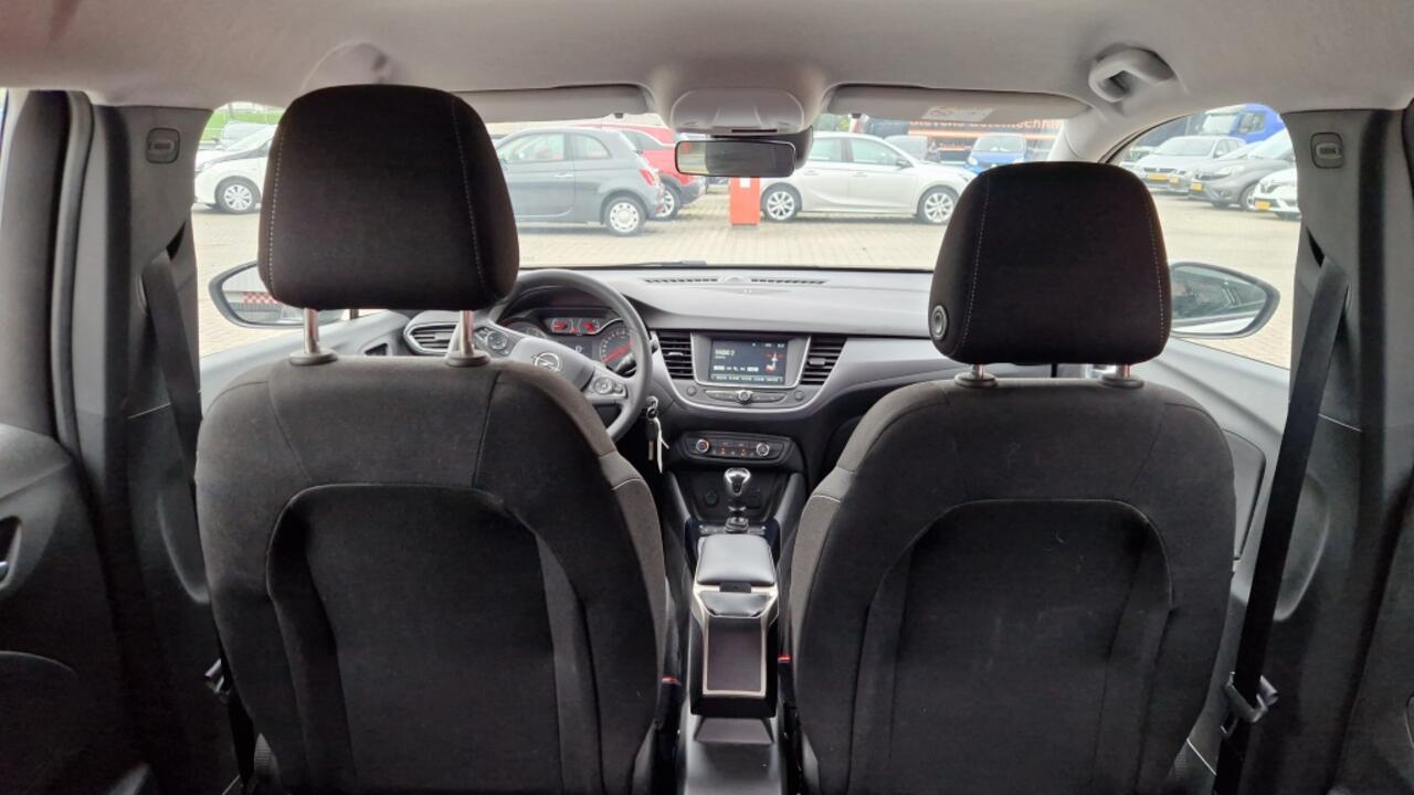 Opel Crossland X 29000 km !!! 1.2 Turbo. Edition